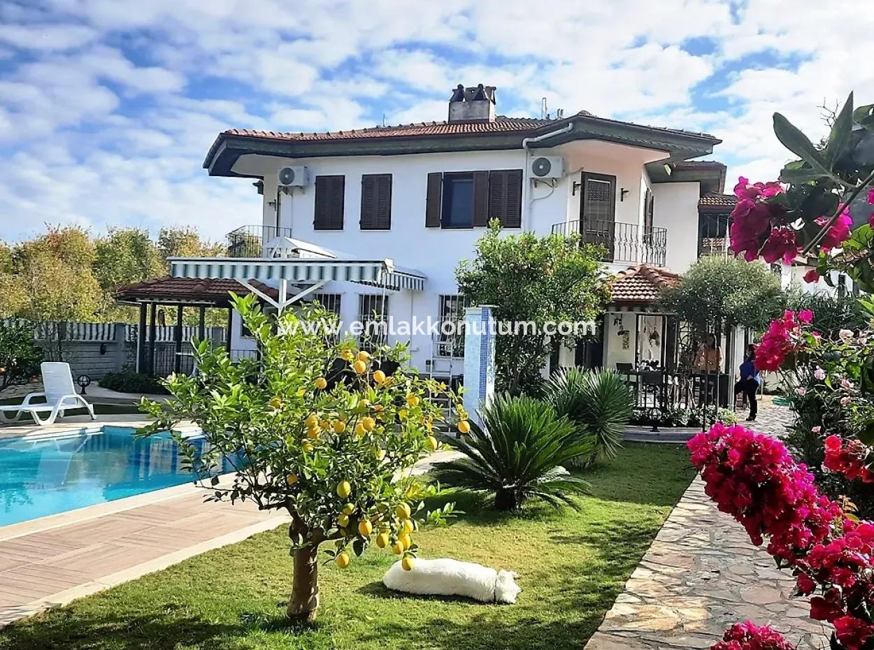 Mugla Dalyan 845 M2 Grundstück 6+ 2 Villen Mit Pool Zum Verkauf