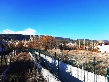 Denizli 'Ameli Land Zu Verkaufen Mit 400 M2 Frei Stehendem Titel In Neuer Nachbarschaft