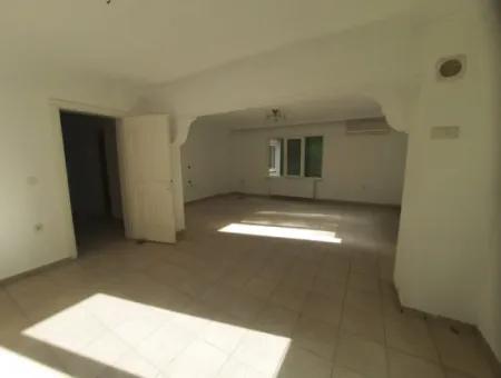 Mugla Dalyan 2 +1 Heizung Geräumige Wohnung Zu Vermieten