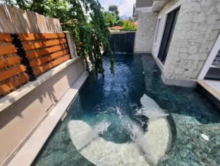 Wohnung, Möbliert 5 1 Luxusvilla Mit Swimmingpool Zum Verkauf In Dalyan, Mugla
