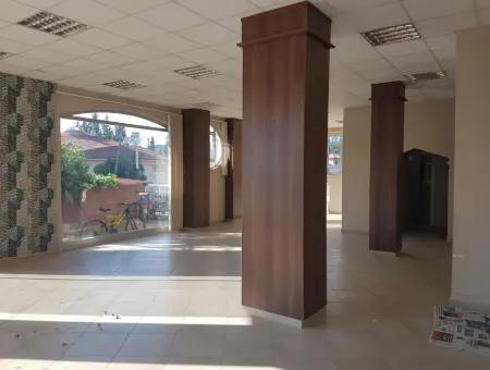 Der Leiter Der Ecke, Am Rande Der Fahrbahn Oriya Dalyan Rental-Shop-120 M2