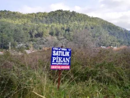 Grundstück Zu Verkaufen In Göcek In Der Nähe Des Strandes, Mit Einem Projekt Inlice