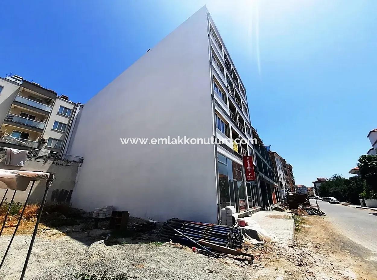 Mugla Ortaca Street 900 M2 Shop For Rent