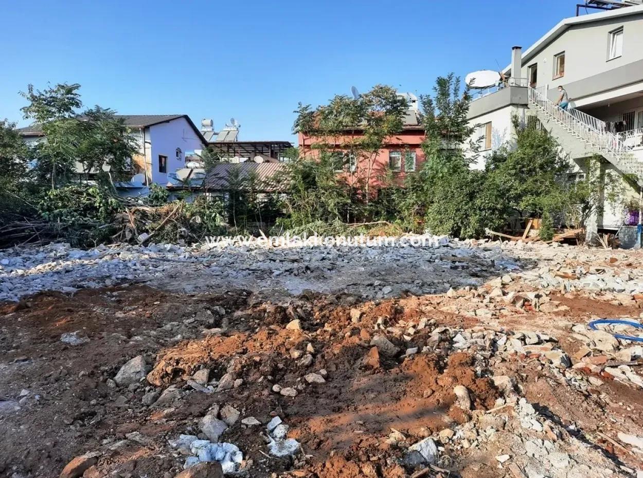 Fethiyede Çalış Plajına Yakın Ticari İmarlı Arsa Satılık