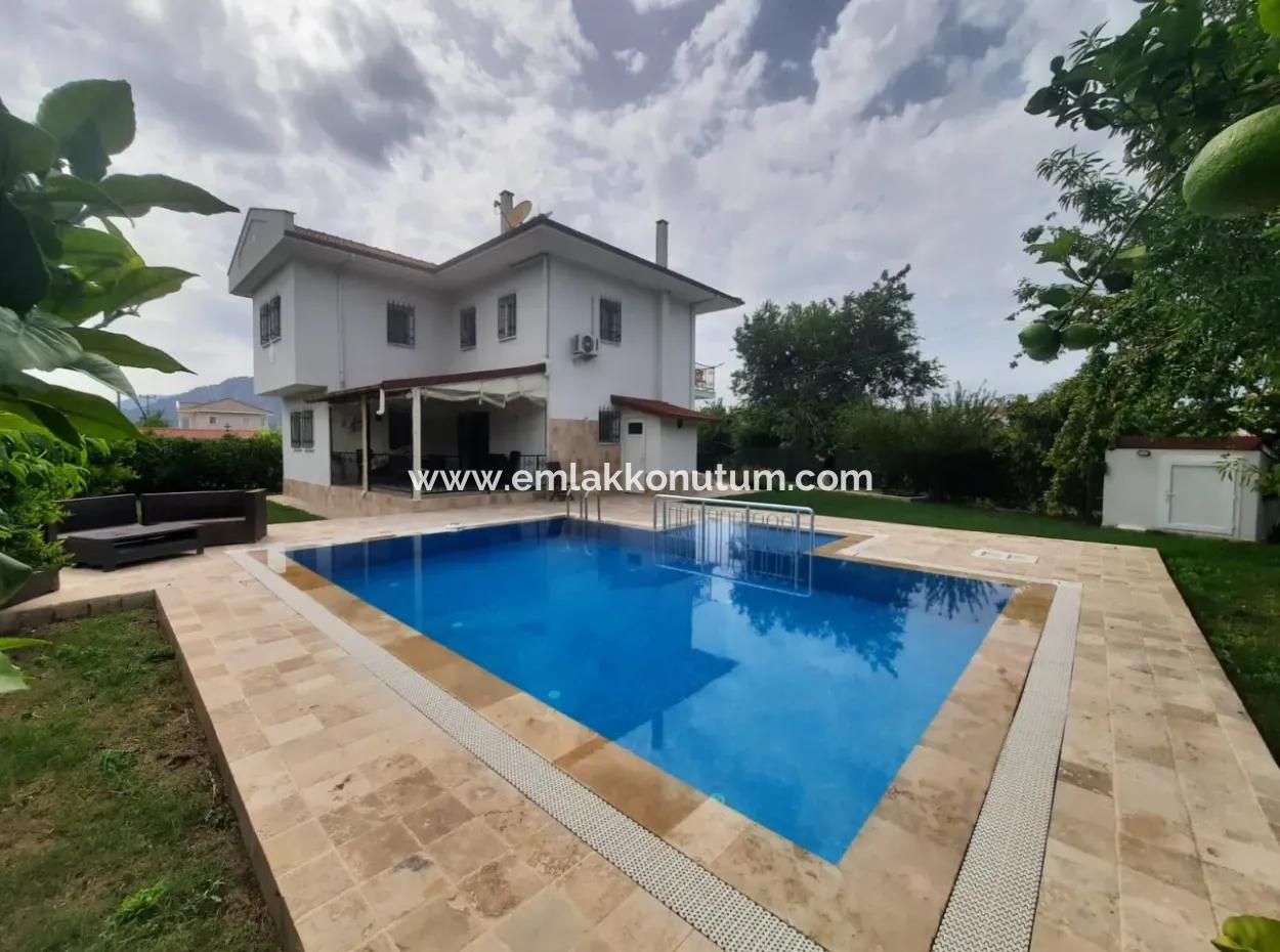 Muğla Ortaca Dalyan Da 600 M2 Arsada 3+1, 200 M2 Brüt Ve 153 M2 Net Kullanım Alanı Olan Dubleks Satılık