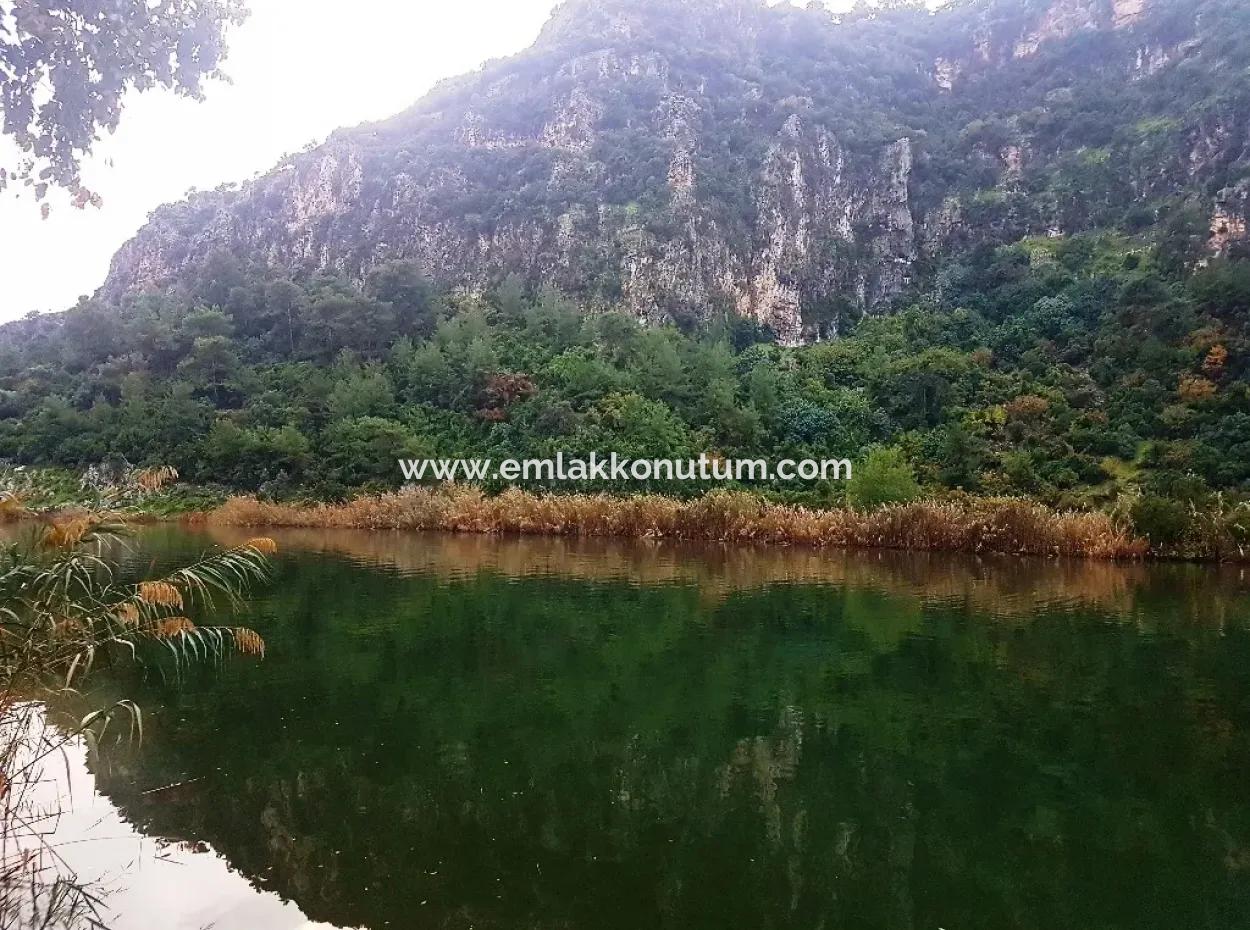 Dalyan Da Satılık Kanala Sıfır Turizm İmarlı Arsa