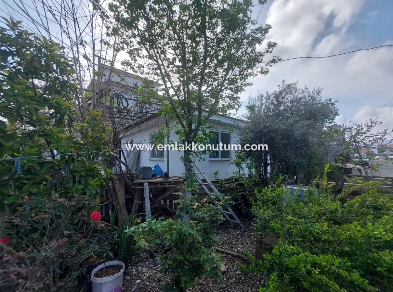 Ortaca Karaburunda 171 M2 Müstakil Arsada 50 M2 1+1  Köy Evi Satılık