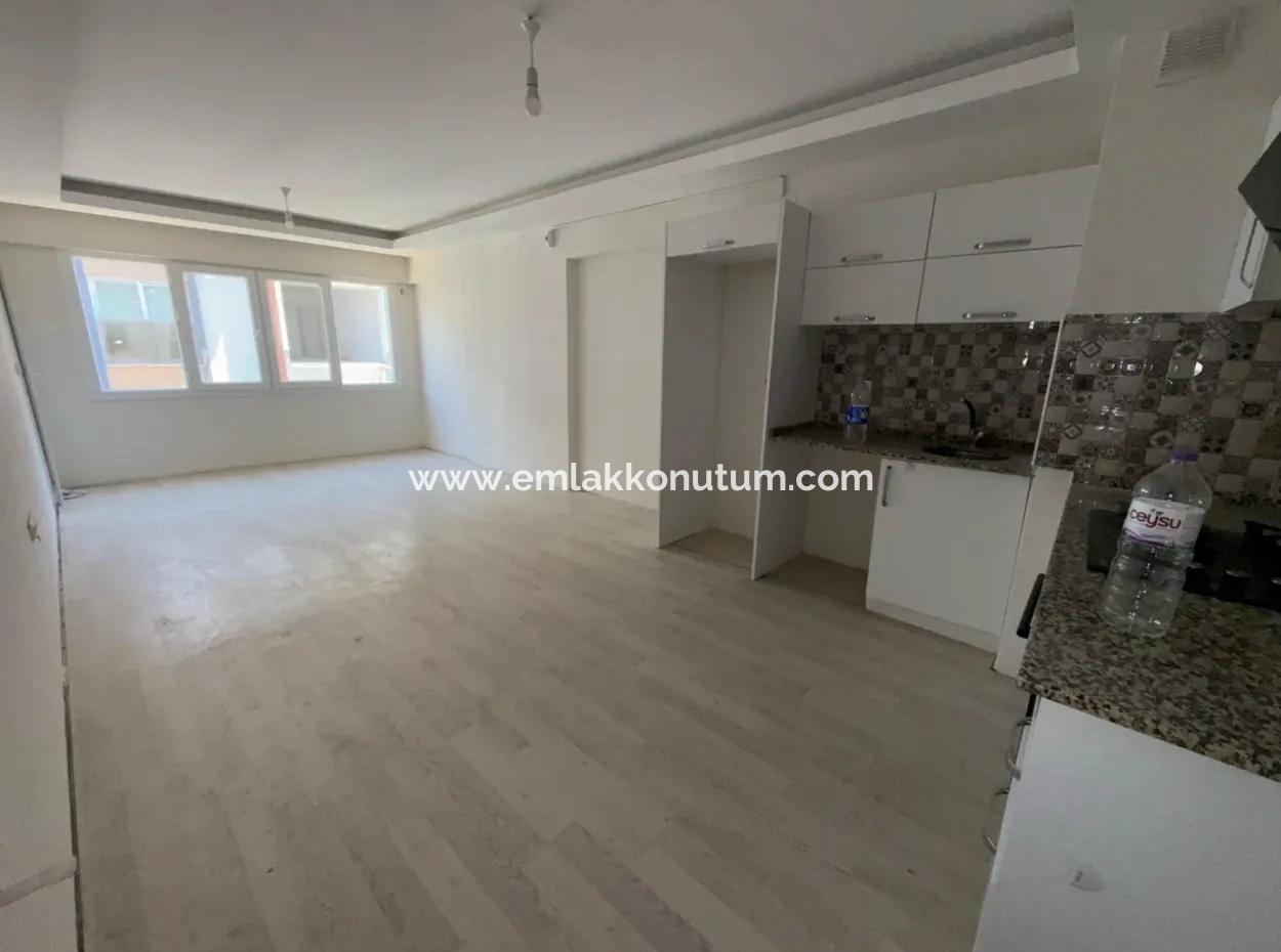 Ortaca Merkezde Satılık 3+1 110M2 Daire.