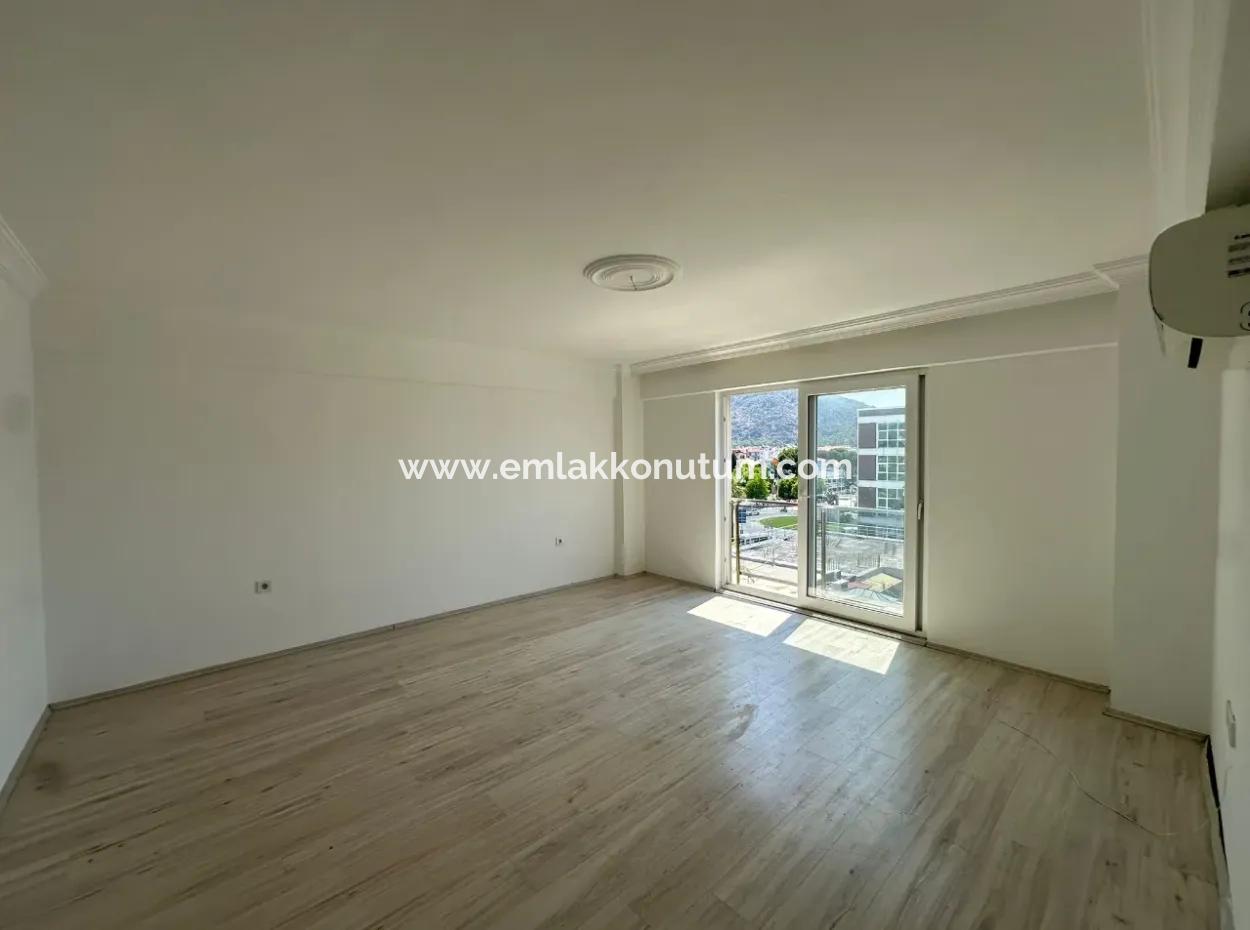 Merkezi Konum 2+1 Daire Satılık