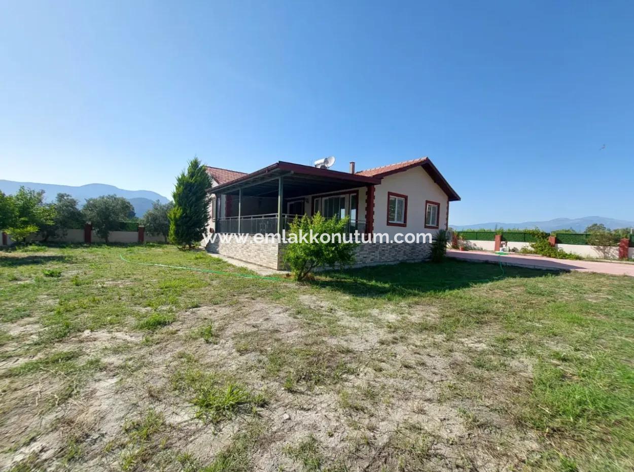 Dalyanda 1000 M2 Arazide 4+1 210 M2 Kullanım Alanı Olan Kelepir Ev Satılık