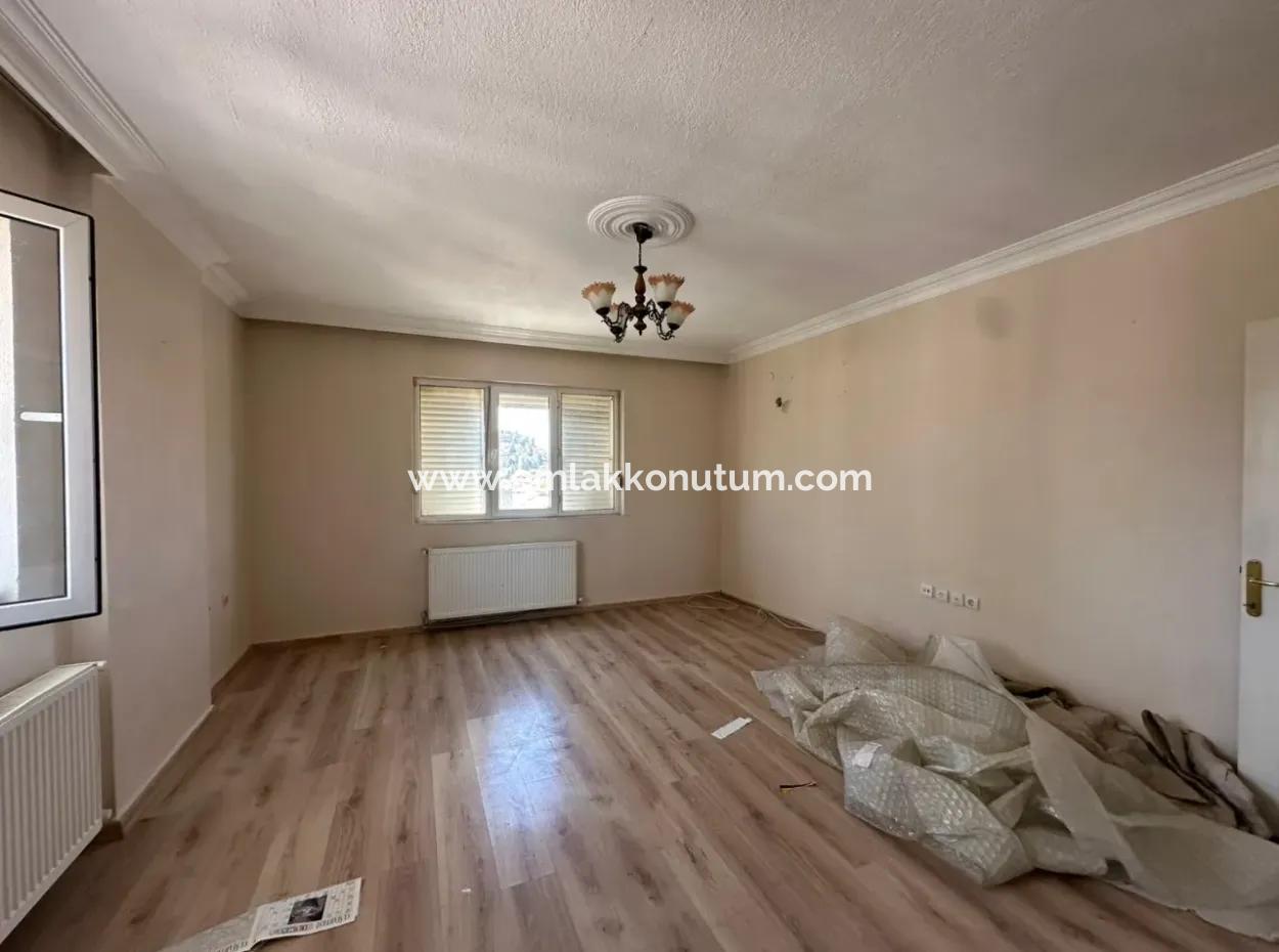 Ortaca Merkezde 3+1 Kapalı Mutfak Daire Satılık
