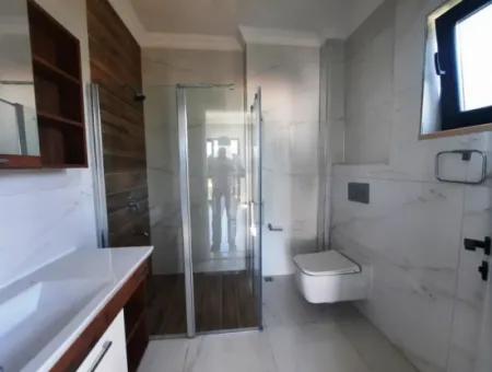 Muğla Dalyanda 520 M2 Arsada 230 M2 5+1 Ultra Lüks Villa Satılık