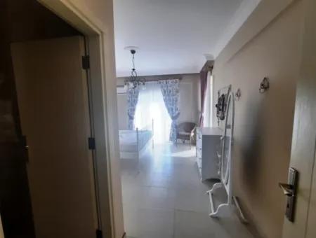 Muğla Ortaca Okçularda 200 M2 5+1 Yüzme Havuzlu Müstakil Eşyalı Villa Yıllık Kiralık