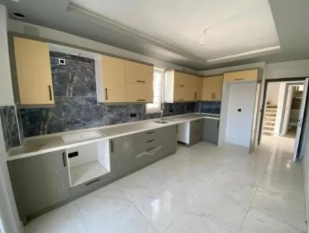 Muğla, Ortaca Cumhuriyet Mah. 400 M2 Arsada 4+1 Villa Satılık