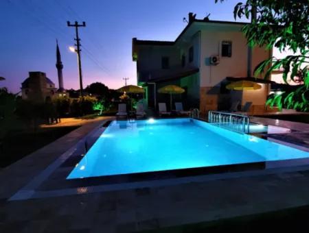 Muğla Ortaca Dalyan Da 600 M2 Arsada 3+1, 200 M2 Brüt Ve 153 M2 Net Kullanım Alanı Olan Dubleks Satılık