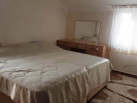 Foça Da Eşyalı Kiralık Çatı Katı Daire