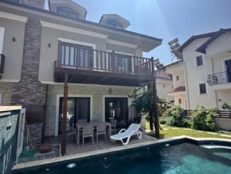 Muğla Dalyan Da Satılık Yüzme Havuzlu Sıfır, Eşyalı 5+1 Lüks Villa
