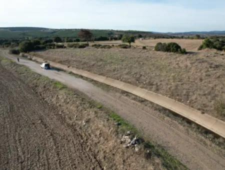 Çanakkale Bayramiç Çavuşköyde 886 M2 Müstakil Tapulu Hobi Bahçesi Satılık