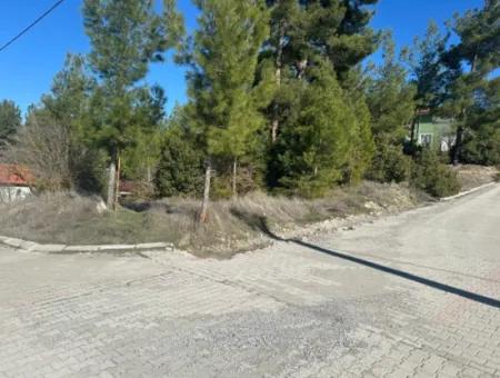 Acıpayam Kelekçide 455 M2, 250 M2 İnşaat Hakkı Olan Arsa Satılık