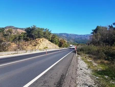 Döğüşbelen De Anayola Sıfır Arazi Satılık