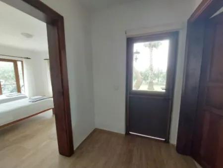 Muğla Dalyanda 1000 M2 Arazide 4+1 Lüx Villa Eşyalı Olarak Satılık