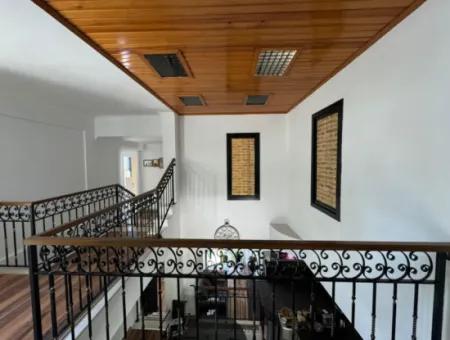 İzmir Güzelbahçe Kahramanderede 250 M2, 5+1 Dubleks Satılık Veya Kısmen Takas Olur