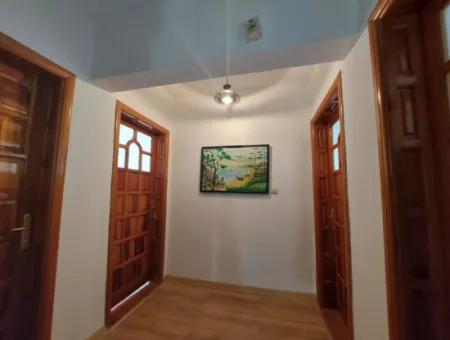 Mugla Okçularda 1.000 M2 Arsada, 200 M2, 4+1 Eşyalı Dubleks Kiralık