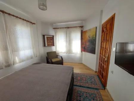 Mugla Okçularda 1.000 M2 Arsada, 200 M2, 4+1 Eşyalı Dubleks Kiralık