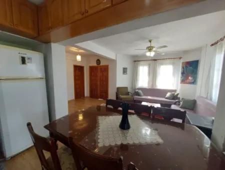 Mugla Okçularda 1.000 M2 Arsada, 200 M2, 4+1 Eşyalı Dubleks Kiralık