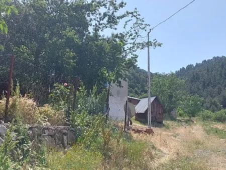 Çameli Kızılyakada 2500 M2 Müstakil Tapulu 2 Ev Ve Ahır, Depo Satılık