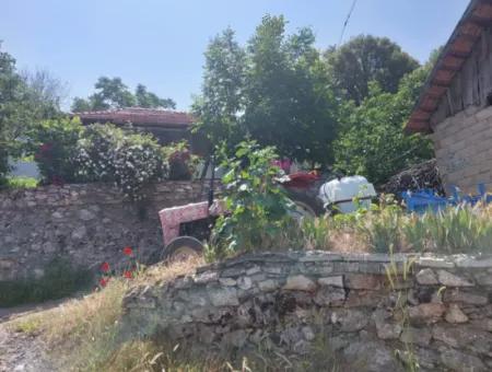 Çameli Kızılyakada 2500 M2 Müstakil Tapulu 2 Ev Ve Ahır, Depo Satılık