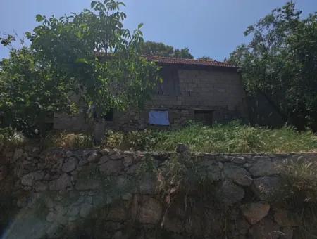 Çameli Kızılyakada 2500 M2 Müstakil Tapulu 2 Ev Ve Ahır, Depo Satılık