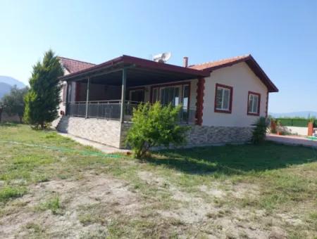 Dalyanda 1000 M2 Arazide 4+1 210 M2 Kullanım Alanı Olan Kelepir Ev Satılık