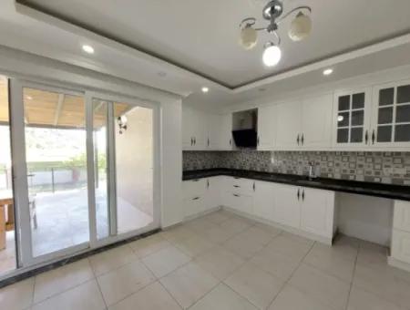 Dalyanda 1000 M2 Arazide 4+1 210 M2 Kullanım Alanı Olan Kelepir Ev Satılık