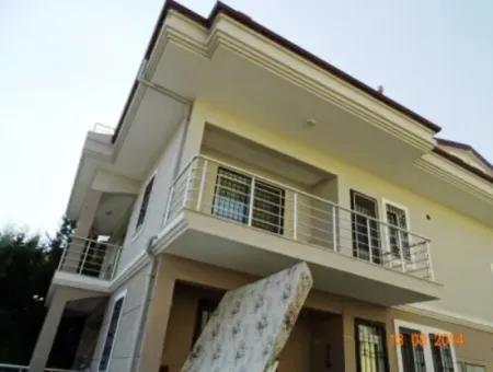 Muğla Fethiye Çalışta Yüzme Havuzlu, Eşyasız  130 M2 3+1 Çatı Dubleks Kiralık